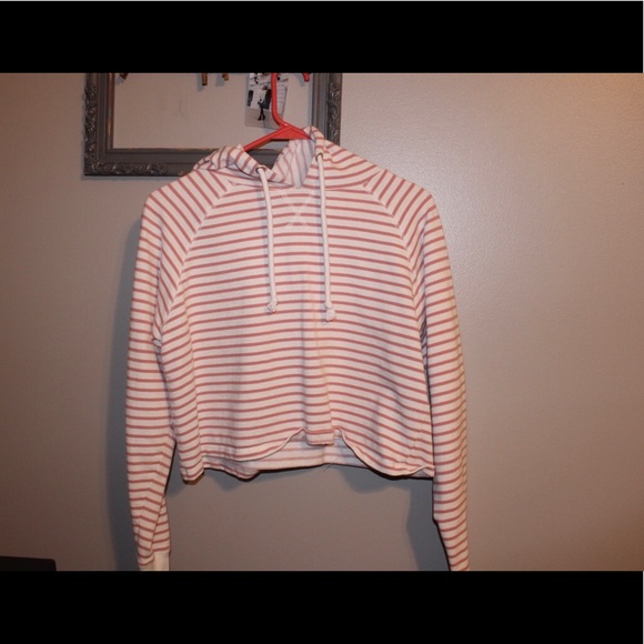 sweaters - Picture 5 of 6